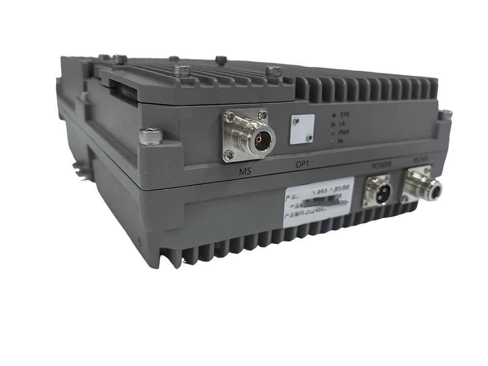  龙潭三频手机信号接收器2000㎡